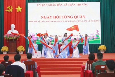 Ngày hội tòng quân xã Trần Thương